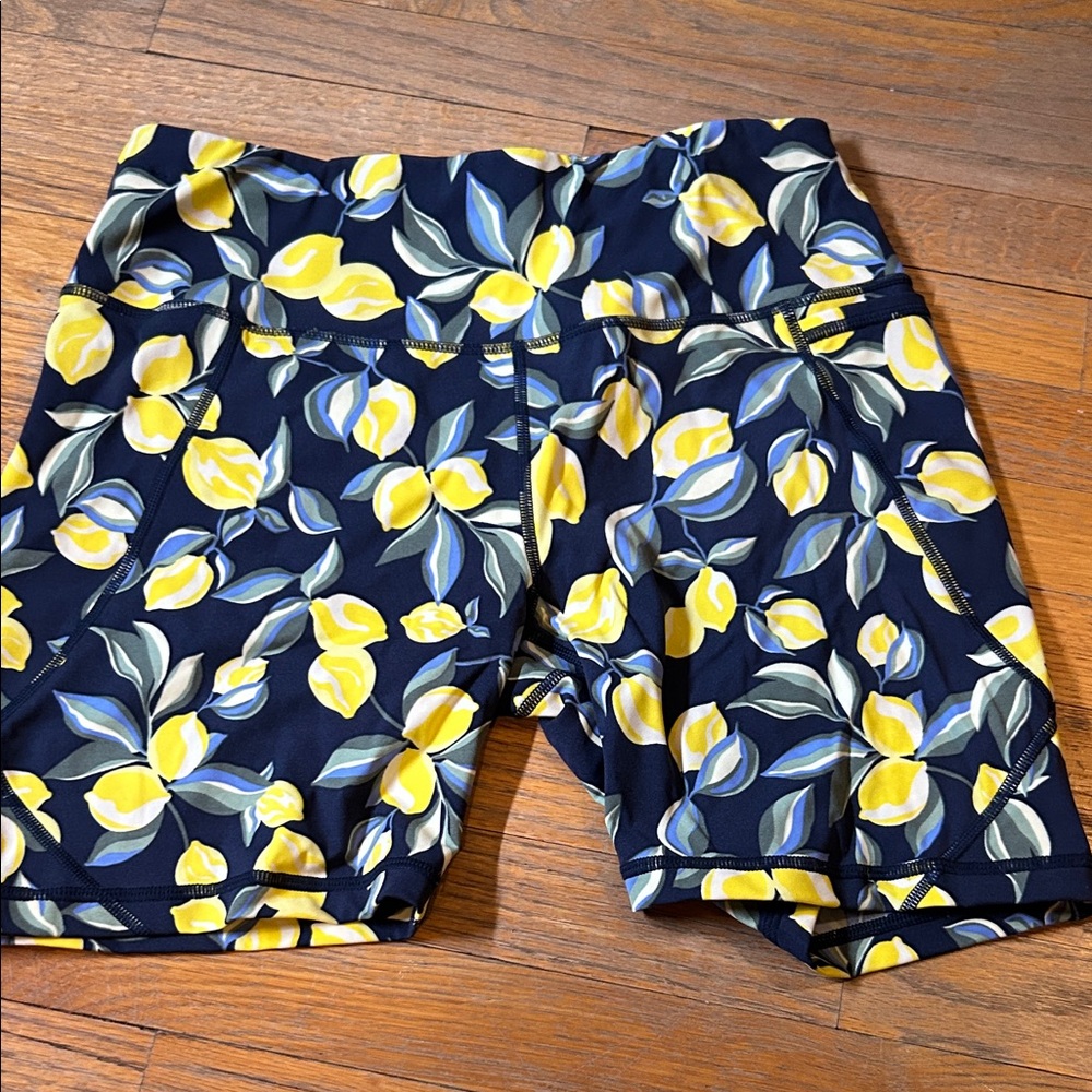 Sweaty Betty New lemon 8 Floral Patterned Athletic Shorts